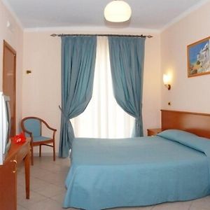 Camera con letto king size
